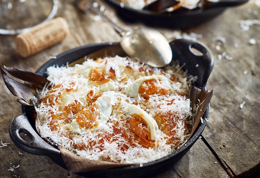 Bibinka in cast iron pan